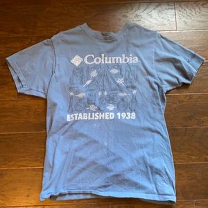 Columbia t shirt